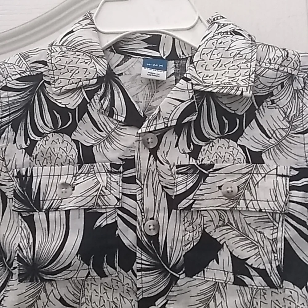 FINAL MARKDOWN NWT children’s old navy shirt 18-24 months